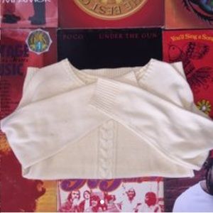 PALE YELLOW KNITTED SWEATER